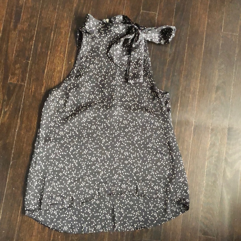 H&M sleeveless shirt with stars